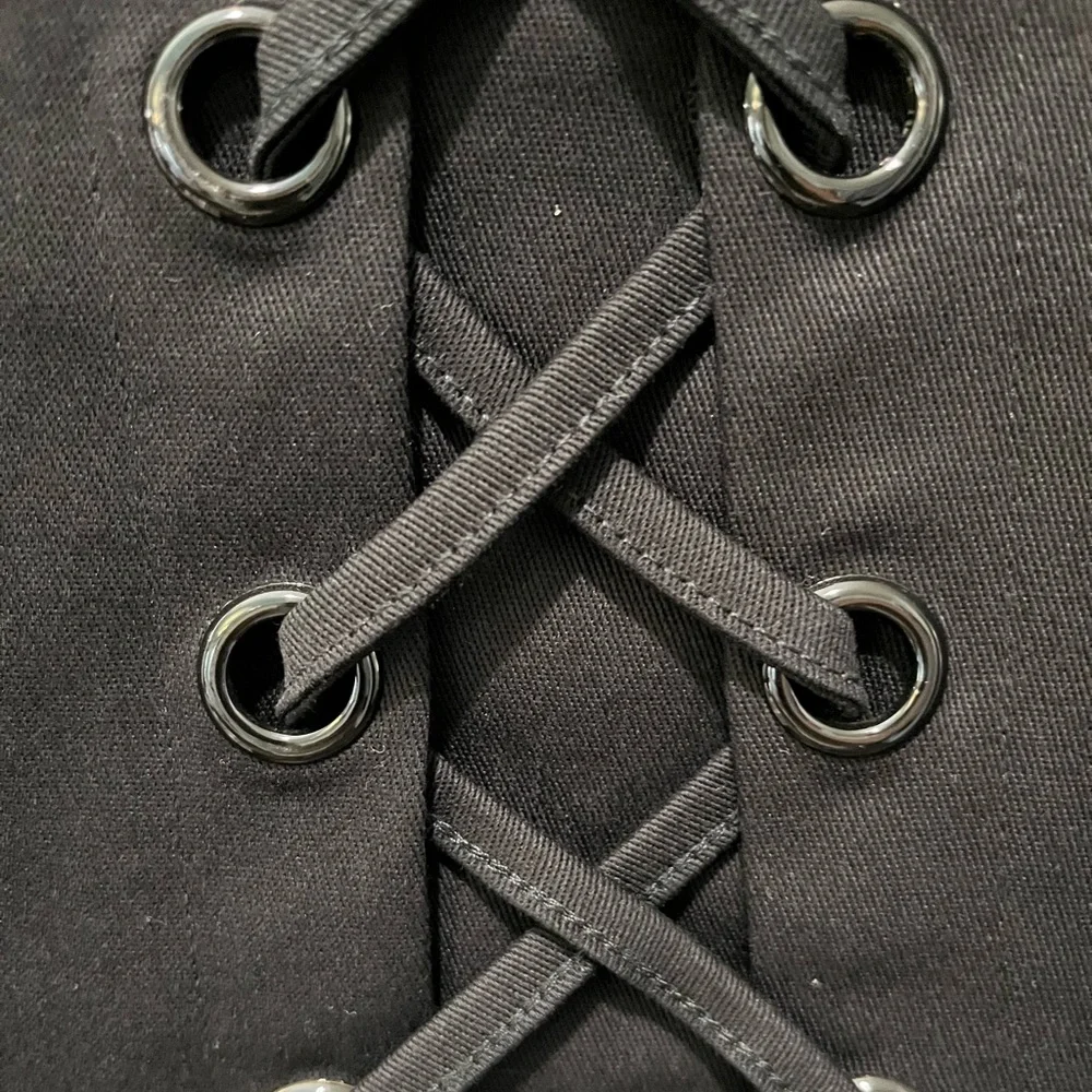 RUE  21 BLACK LACE UP GROMMET STYLE FRONT & BACK STRETCH WAIST SZ  LARGE NWT - Picture 2 of 6